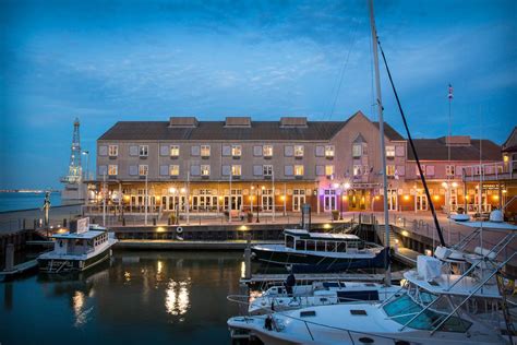 hotels near galveston boardwalk.